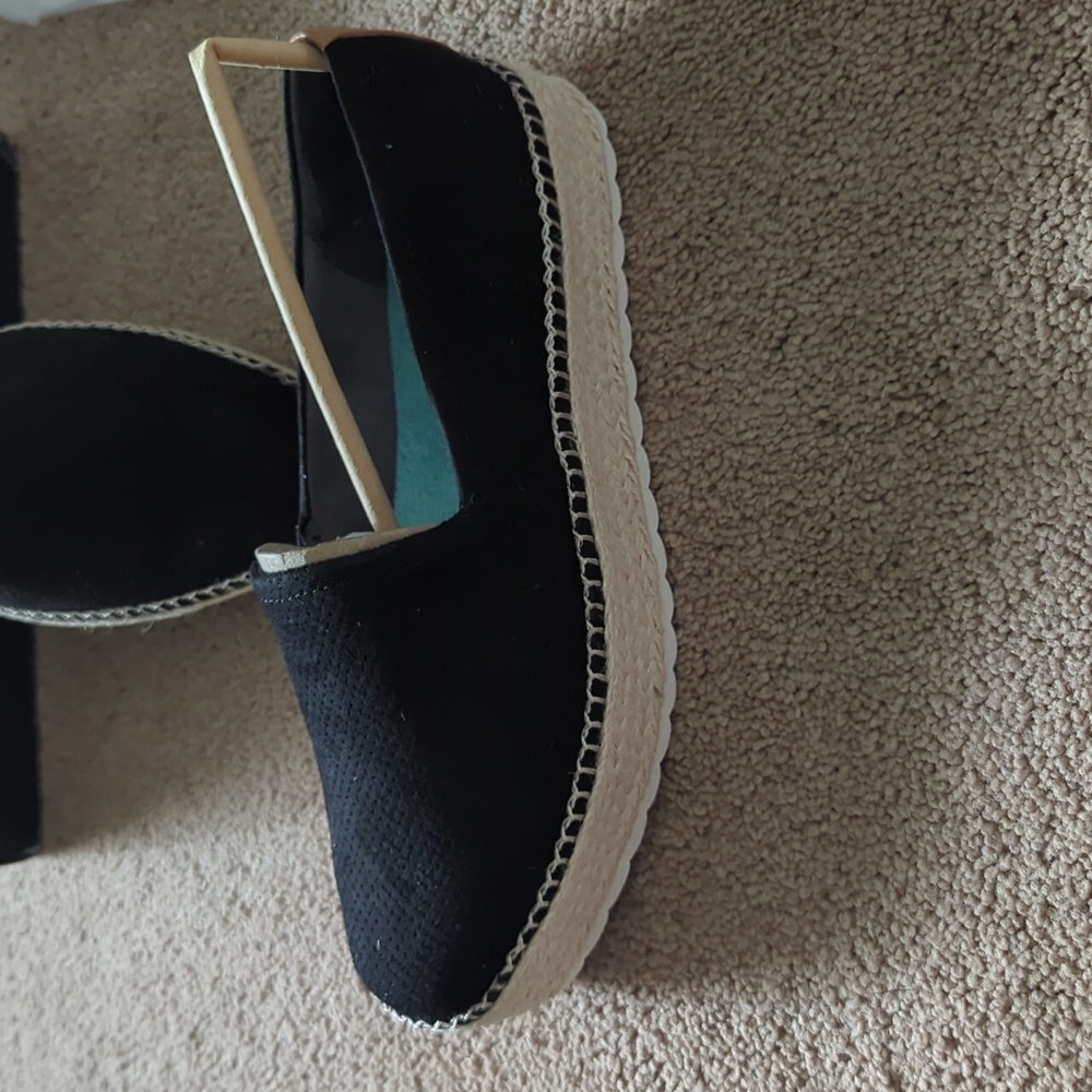 Women's shoes - Picture 2 of 4